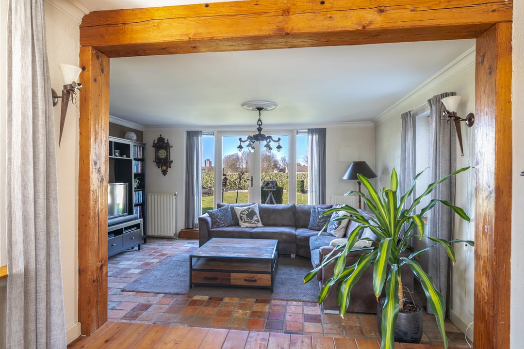 Foto 8 van Meester Bierensweg 27