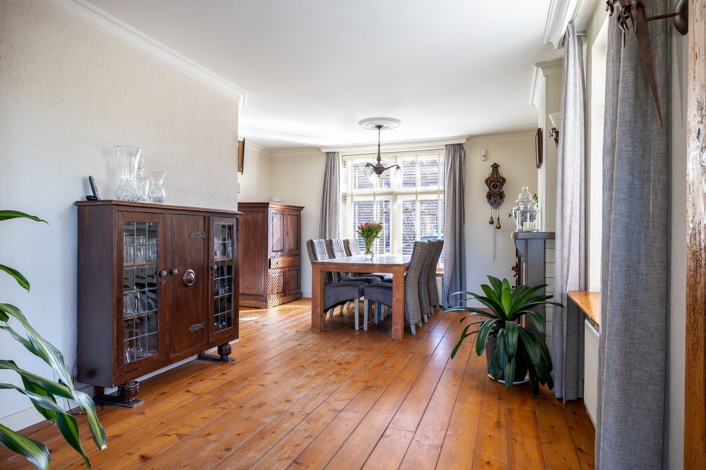 Foto 10 van Meester Bierensweg 27