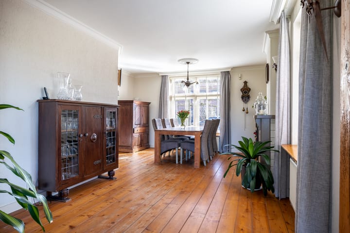 Foto 10 van Meester Bierensweg 27