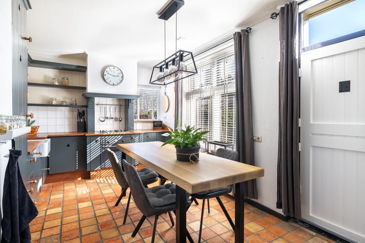 Foto 12 van Meester Bierensweg 27