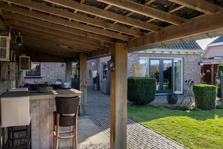 Foto 33 van Meester Bierensweg 27