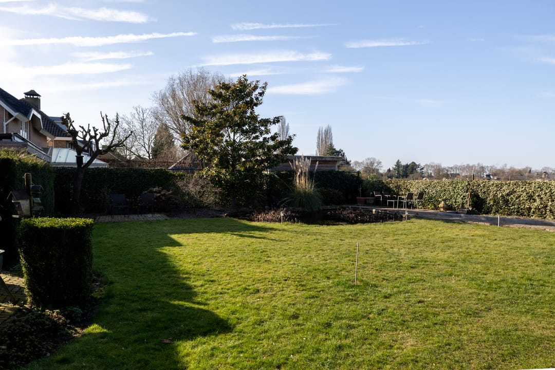 Foto 41 van Meester Bierensweg 27