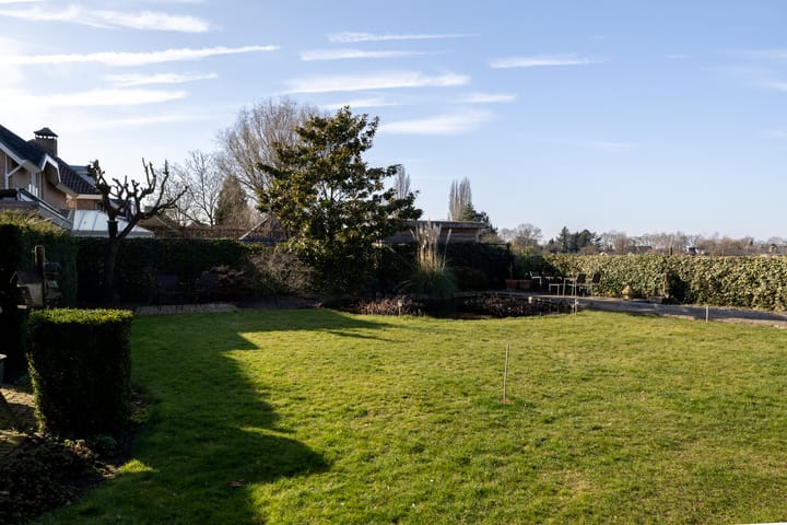 Foto 41 van Meester Bierensweg 27