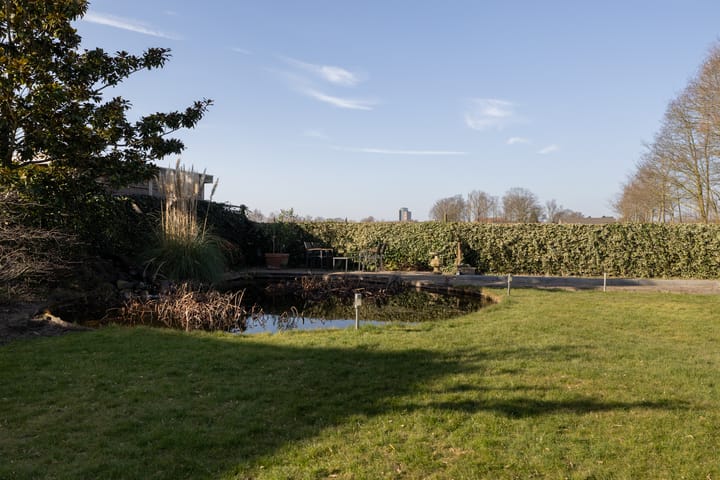 Foto 42 van Meester Bierensweg 27