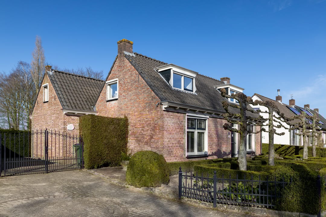 Foto 47 van Meester Bierensweg 27