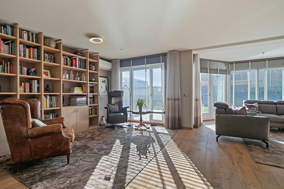 Photo 2 of de Weem 2