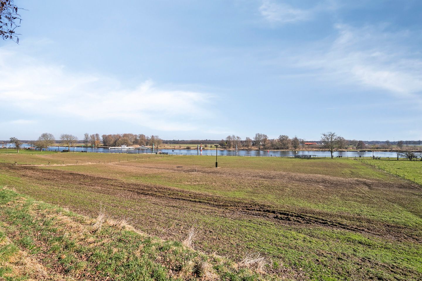 Photo 44 of de Weem 2