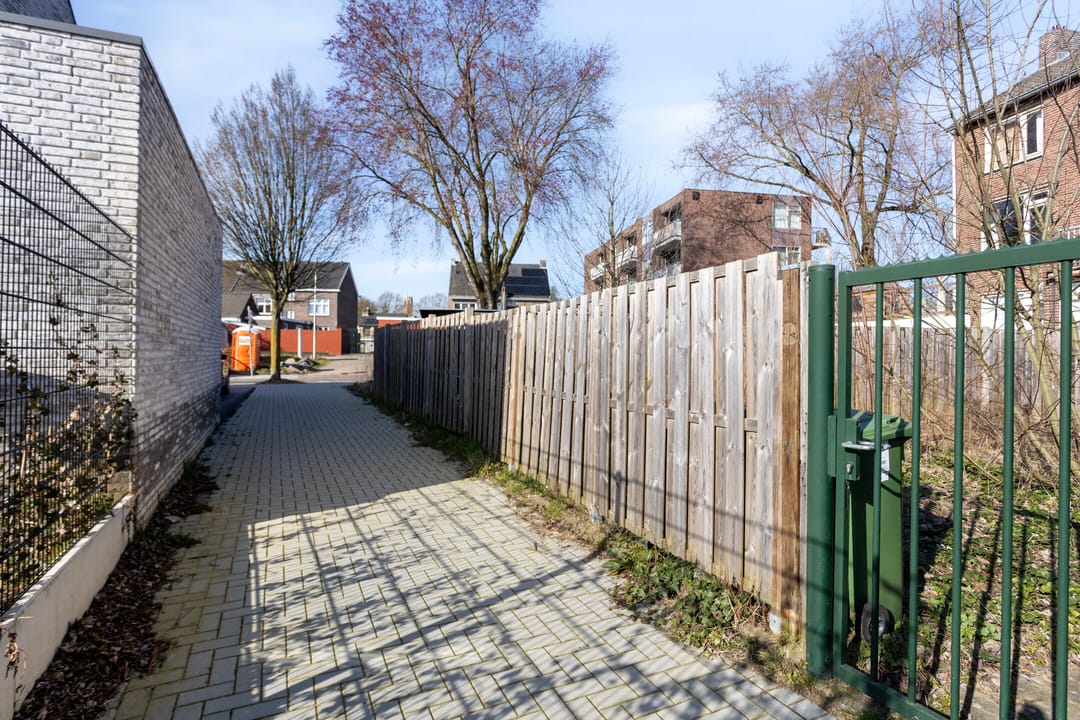 Foto 32 van Peter Huyssenslaan 75