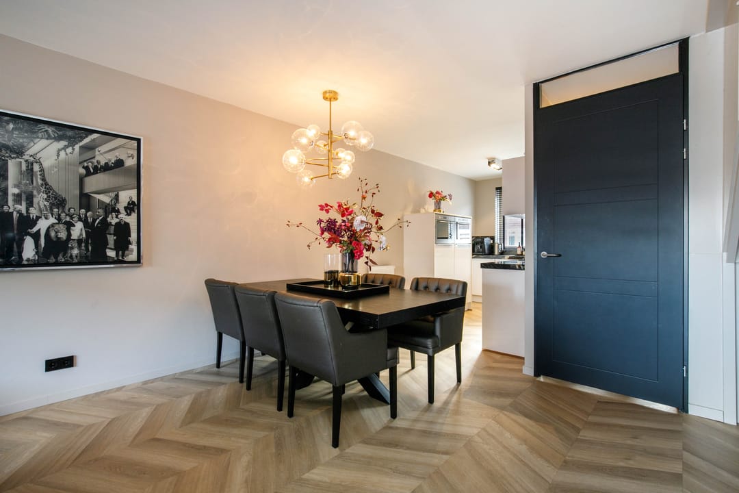 Foto 13 van Kraagroos 47