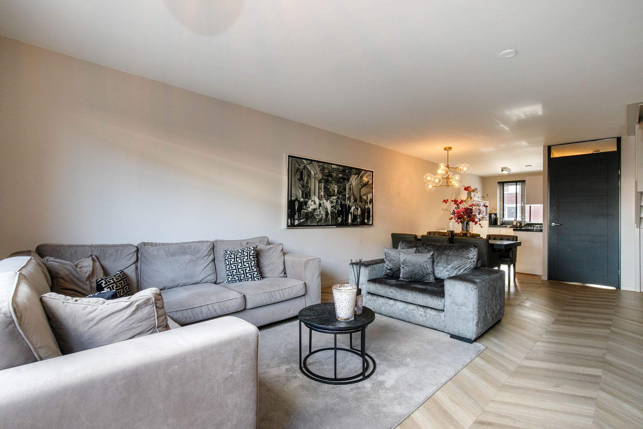 Foto 18 van Kraagroos 47