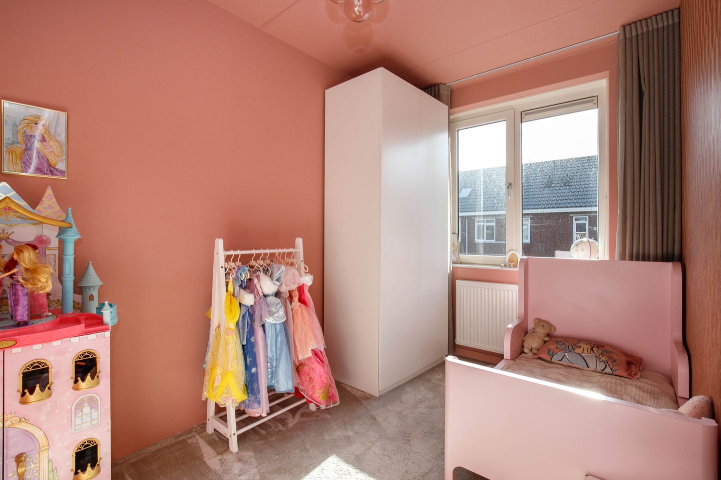 Foto 25 van Kraagroos 47