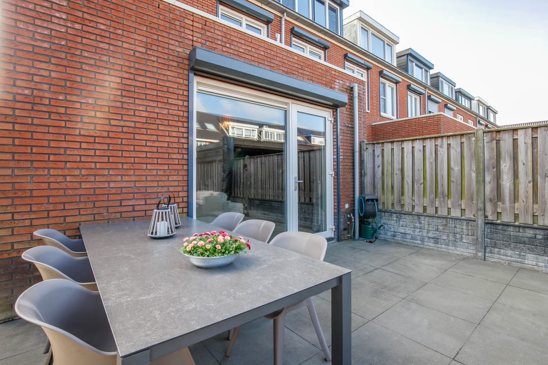 Foto 32 van Kraagroos 47