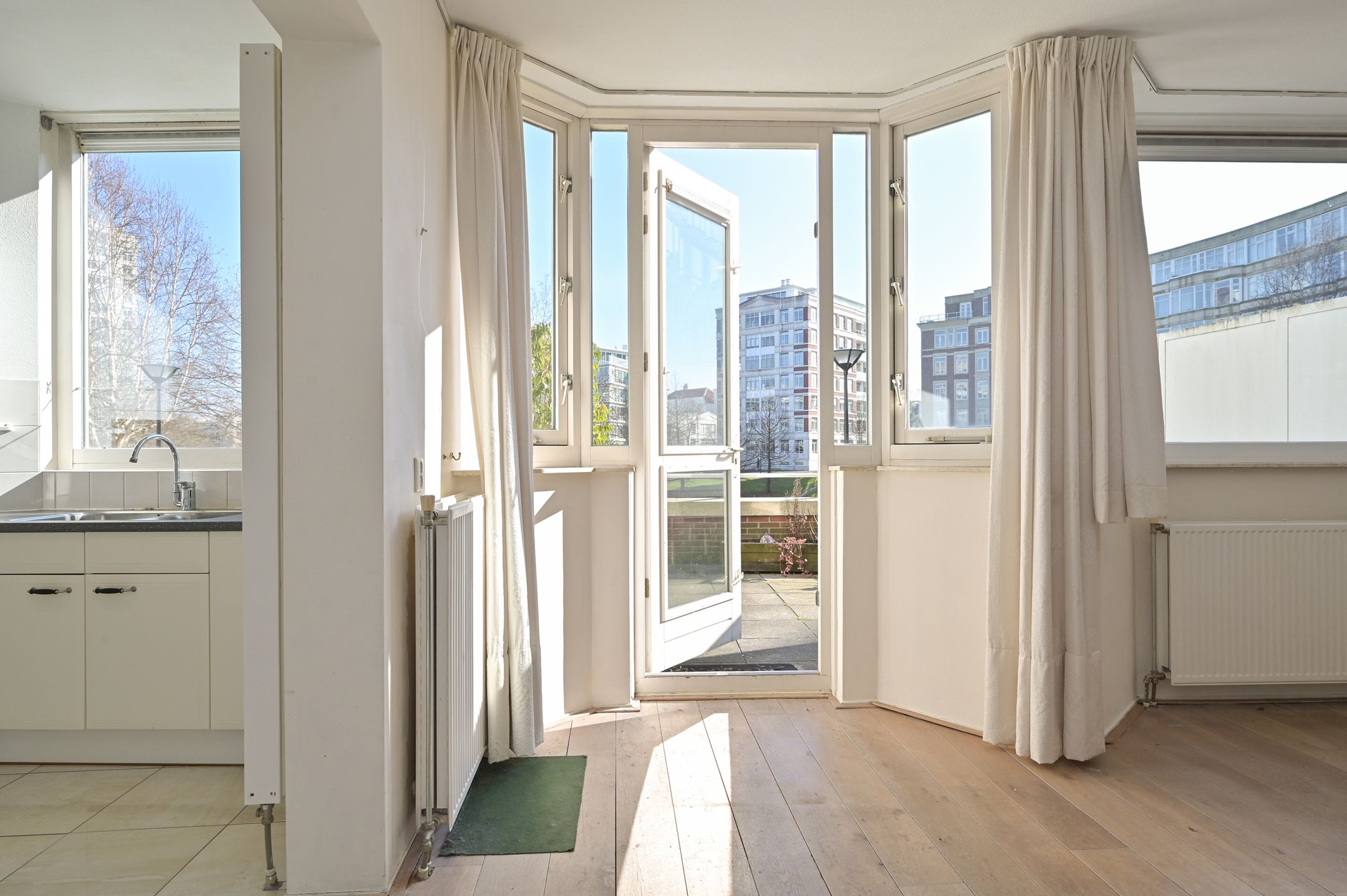 Foto 9 van Burgemeester De Monchyplein 179