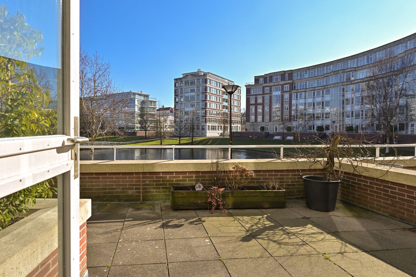 Foto 10 van Burgemeester De Monchyplein 179