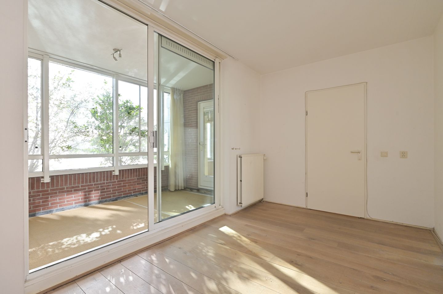 Foto 20 van Burgemeester De Monchyplein 179