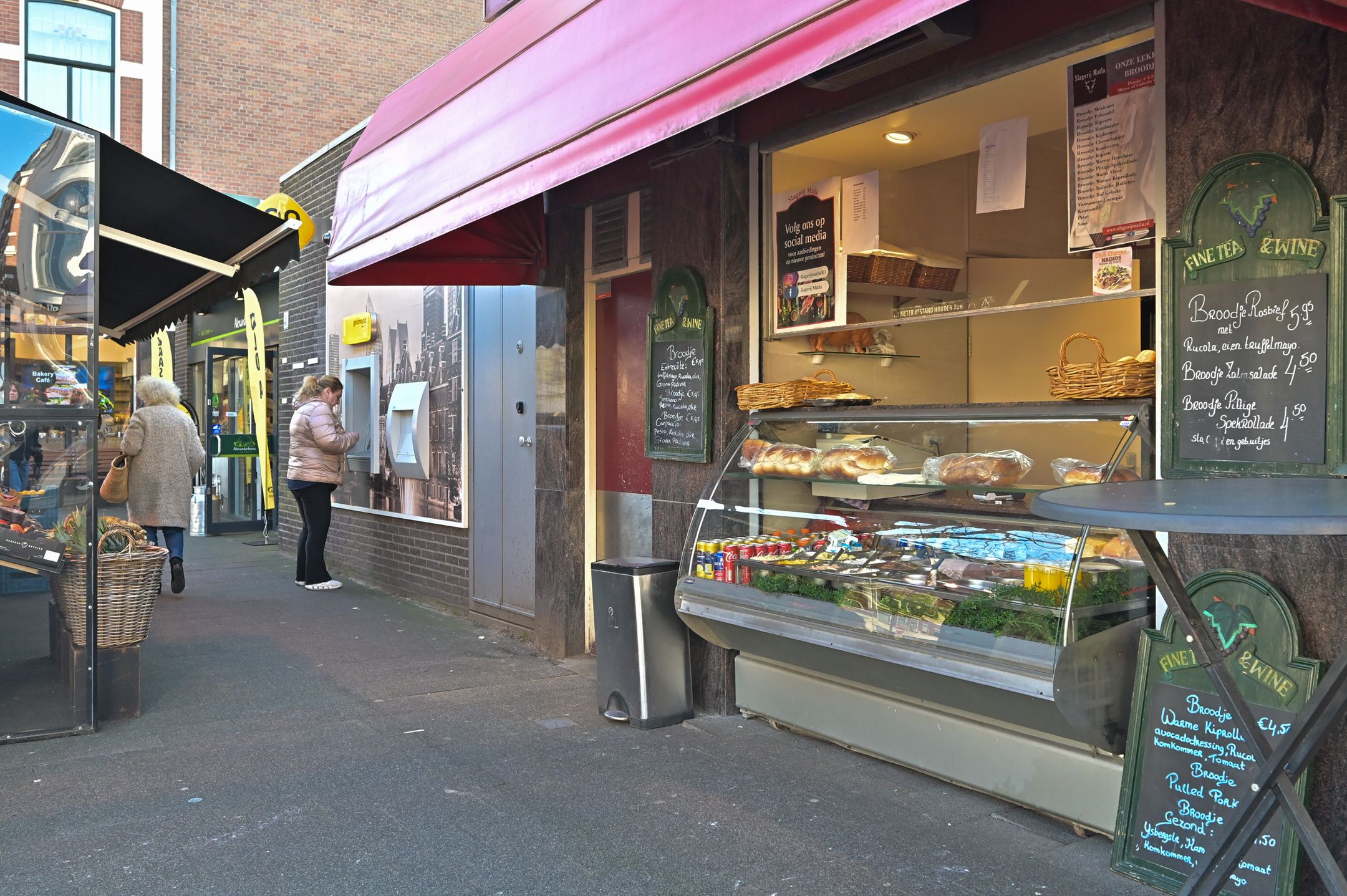 Foto 30 van Burgemeester De Monchyplein 179