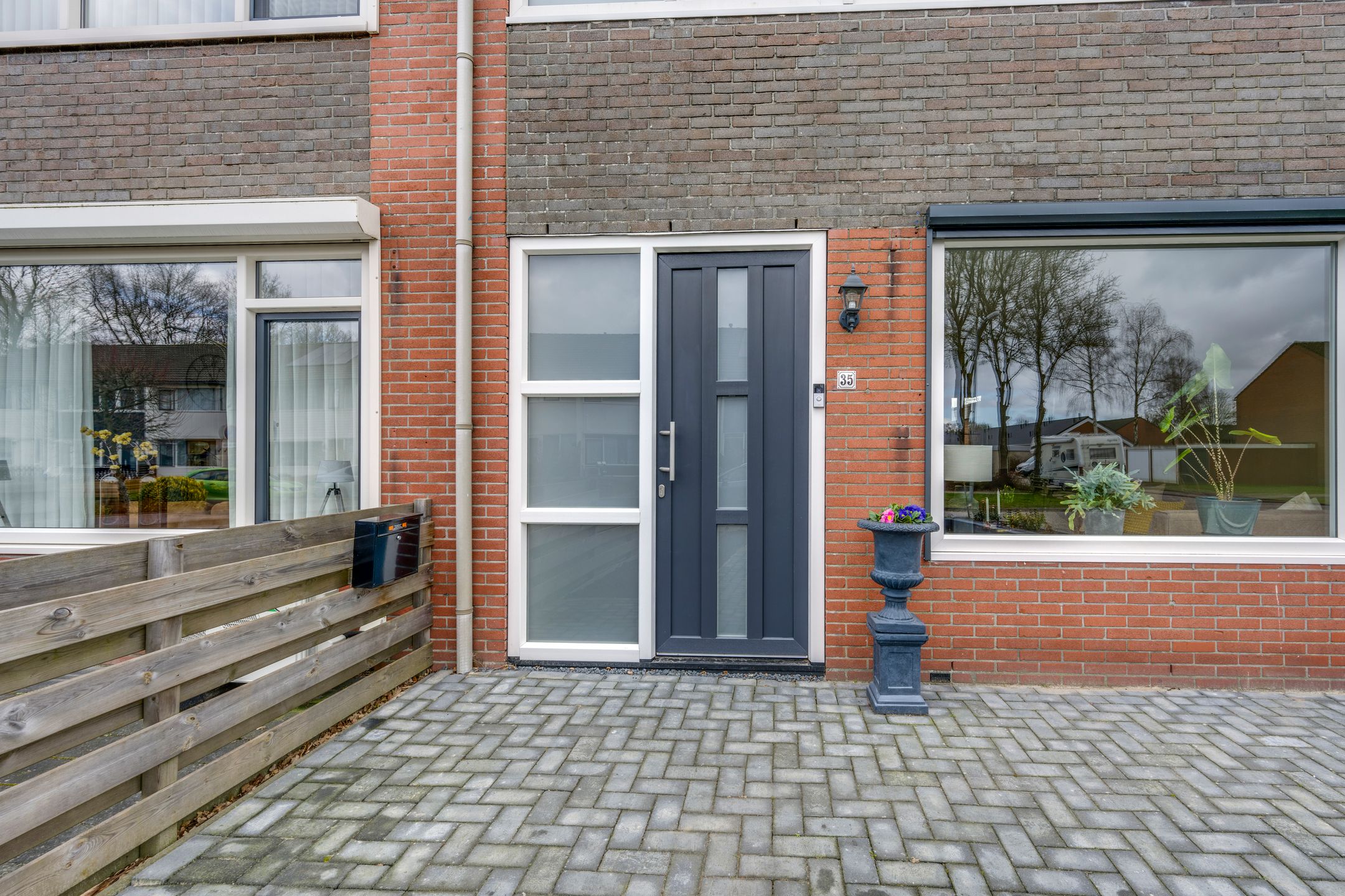 Foto 33 van Voeghoutenstraat 35