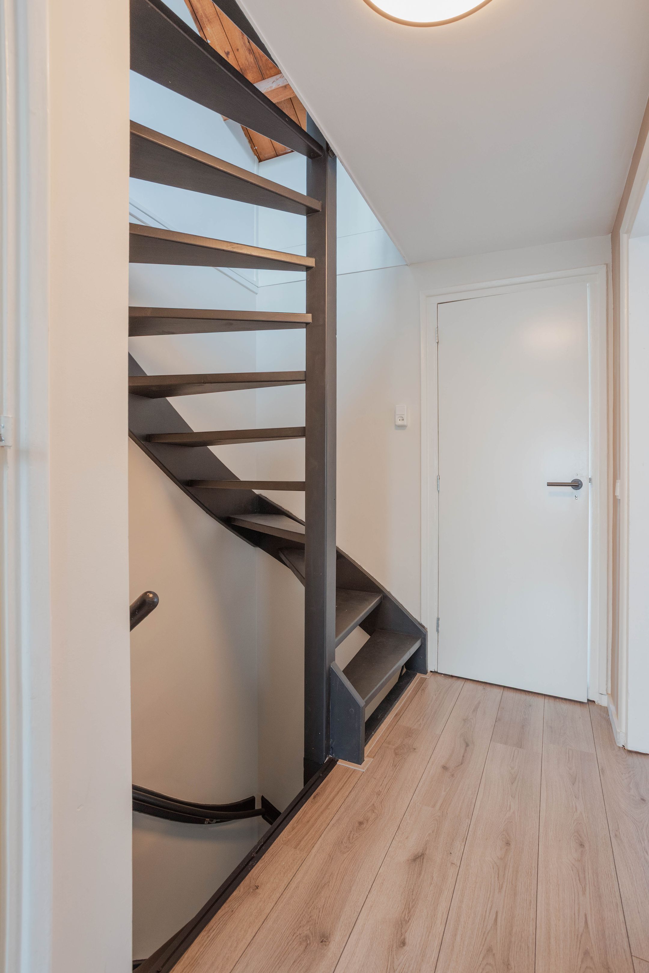 Foto 30 van Emiliastraat 6