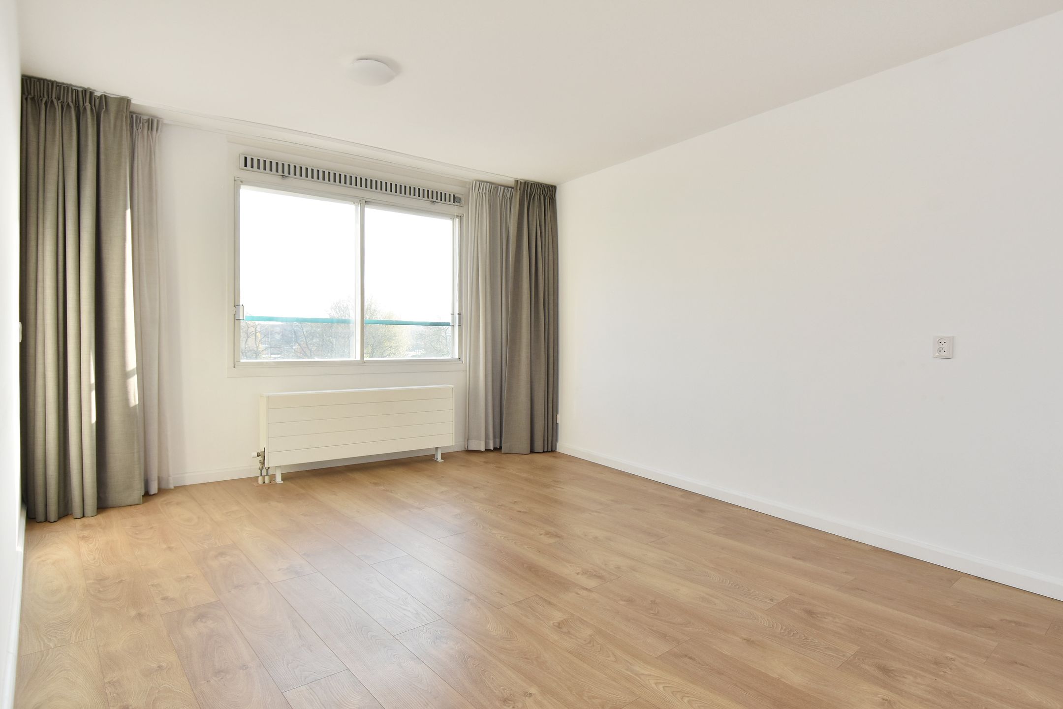 Foto 12 van Erasmusweg 1-E