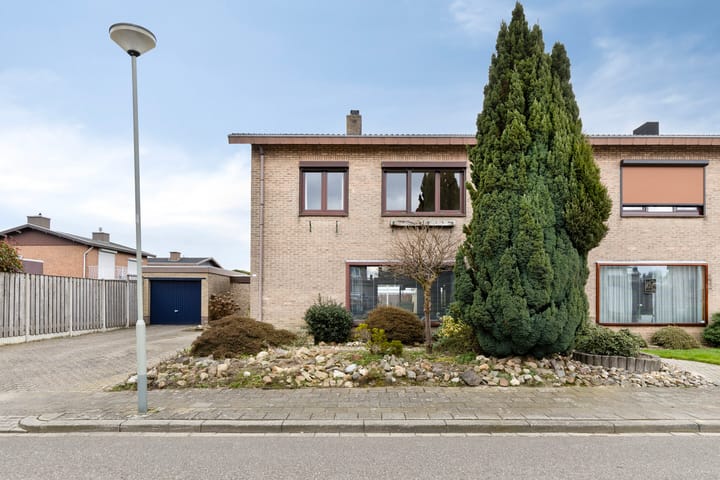 Foto 30 van Maussenlaan 1