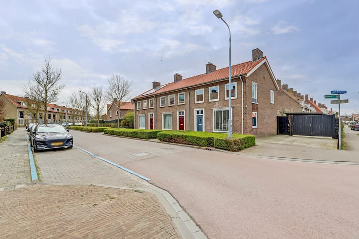 Foto 3 van De Ruyterstraat 56