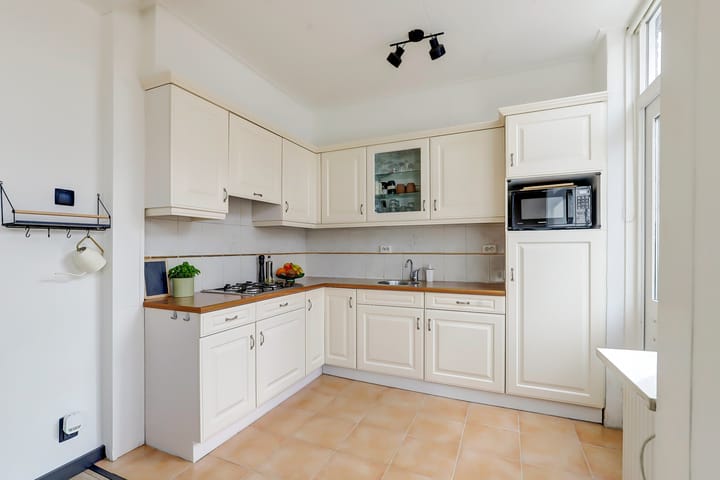 Foto 7 van De Ruyterstraat 56