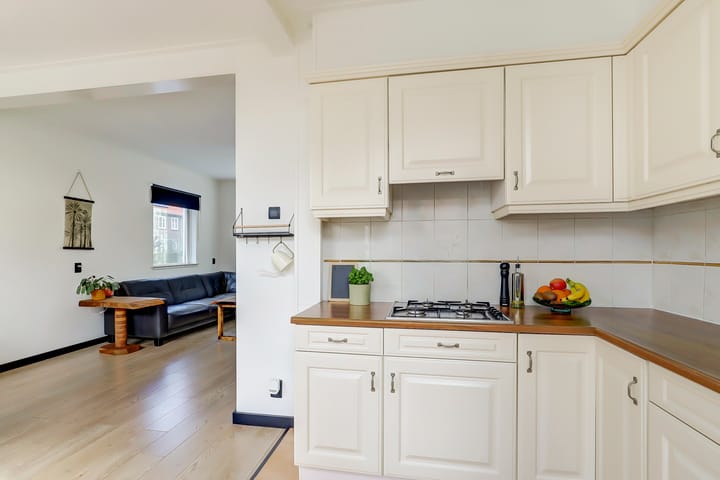 Foto 8 van De Ruyterstraat 56