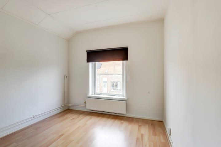 Foto 16 van De Ruyterstraat 56