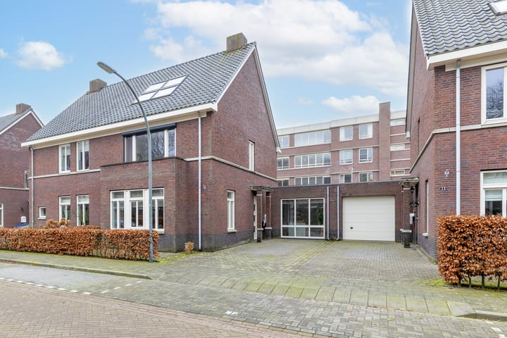 Foto 7 van Dagpauwoog 21