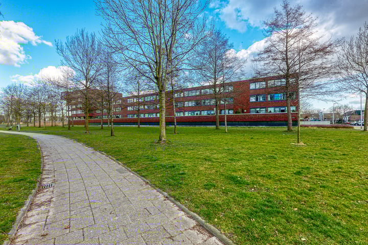 Bekijk foto van Godfried Bomansstraat 84
