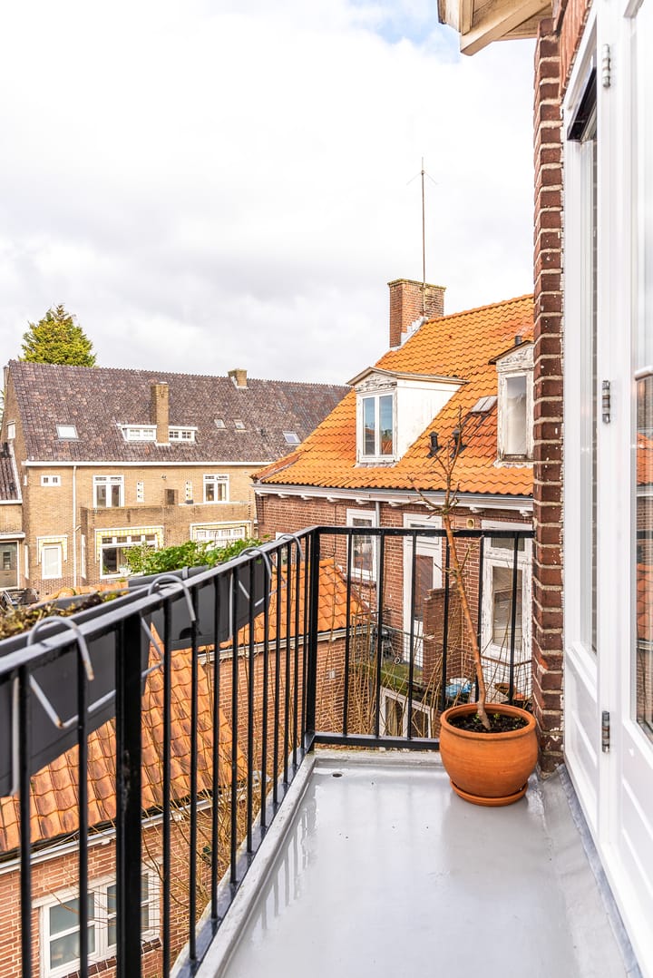 Photo 14 of Molukkenstraat 10