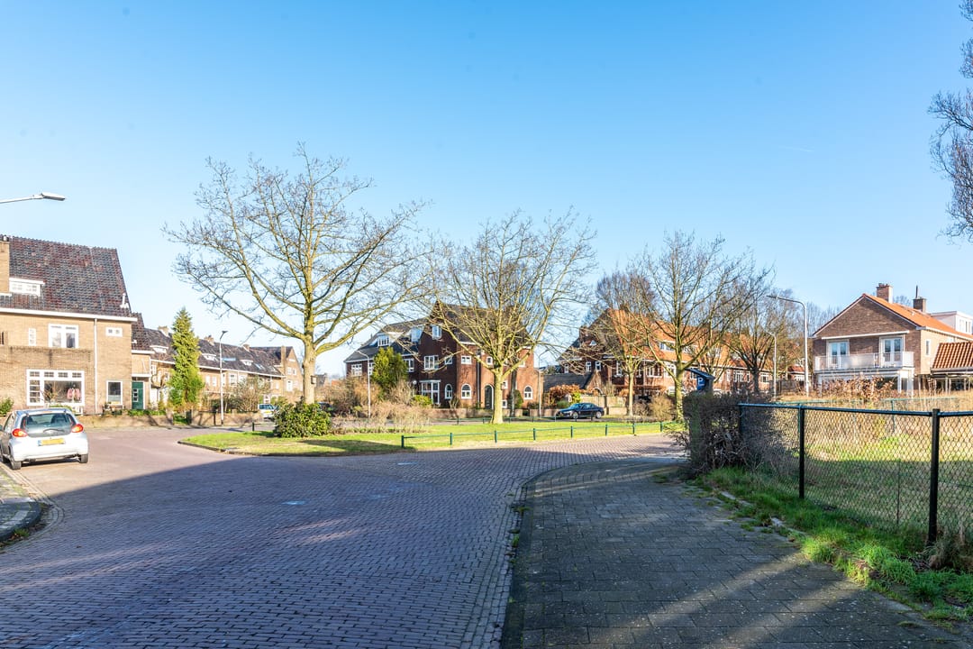 Foto 46 van Molukkenstraat 10