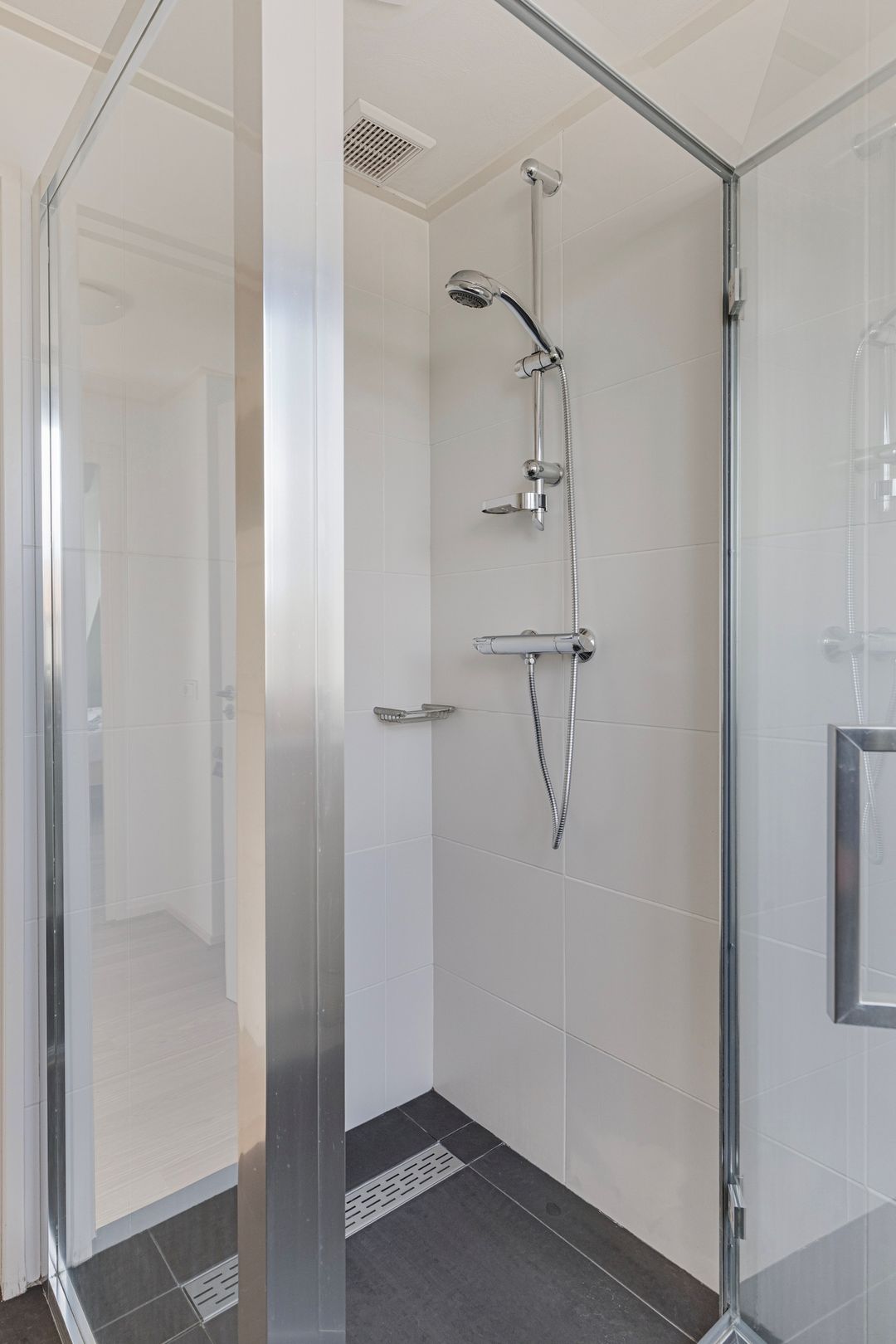 Foto 37 van van der Poest Clementstraat 19