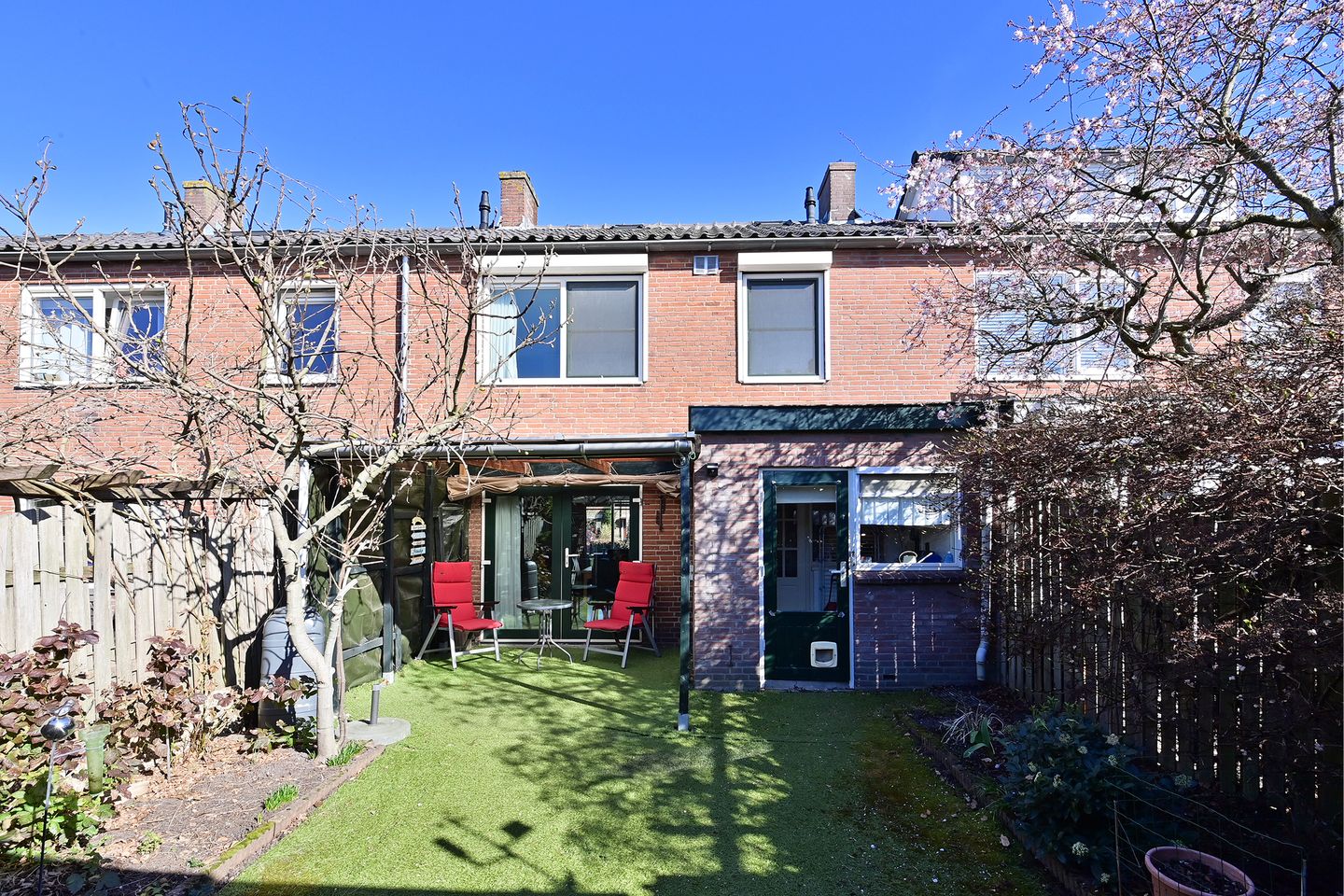 Photo 14 of Radiolaan 26