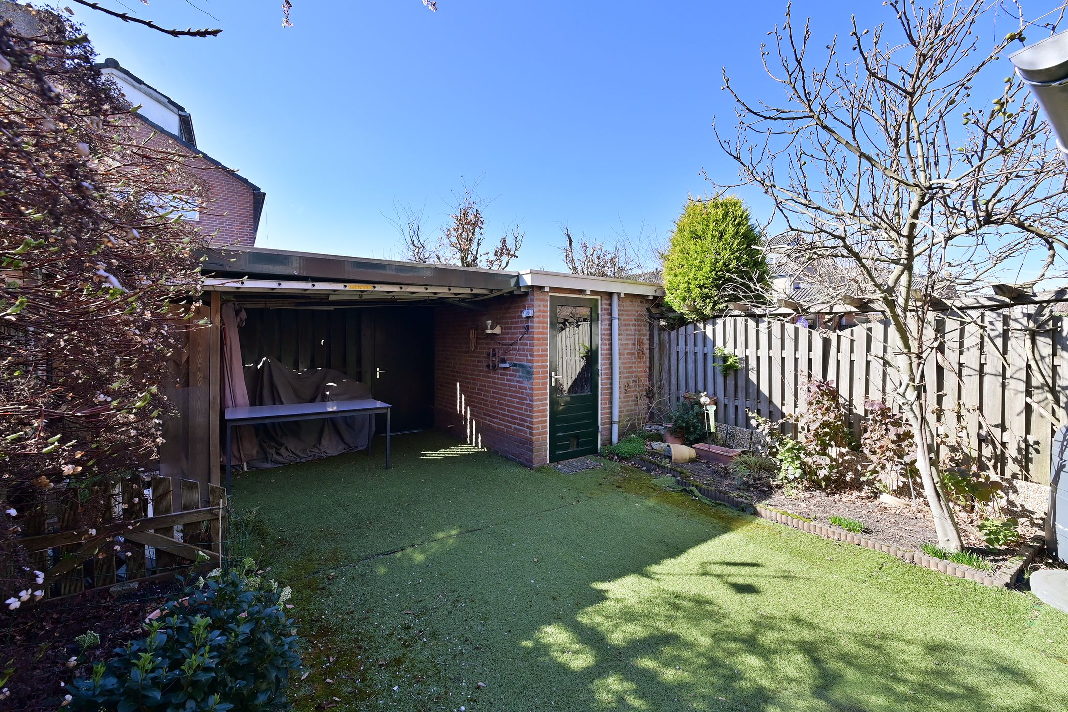 Photo 15 of Radiolaan 26