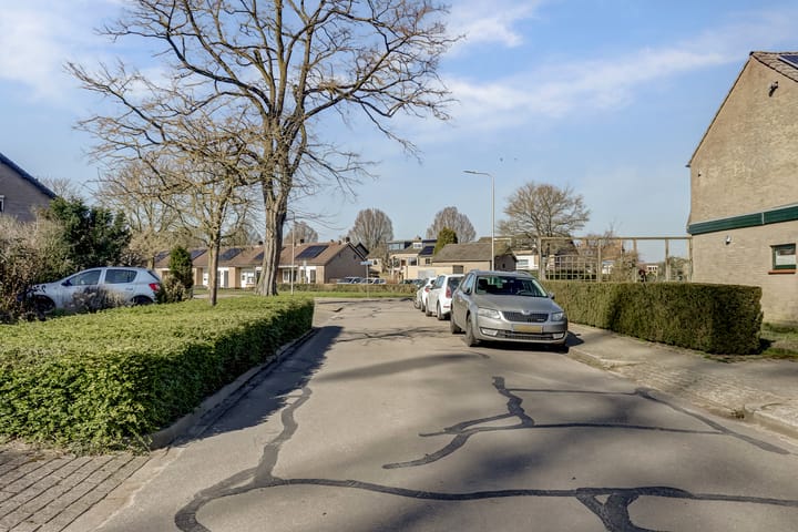 Foto 5 van Dr R v Oppenraaijstr 39