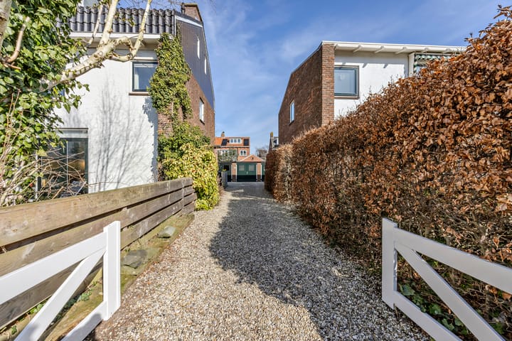 Photo 7 of Jan Pieterszoon Coenstraat 9