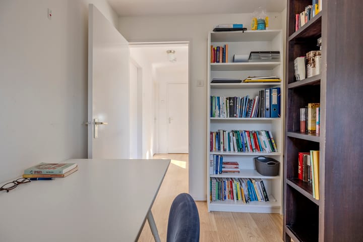 Photo 24 of Jan Pieterszoon Coenstraat 9