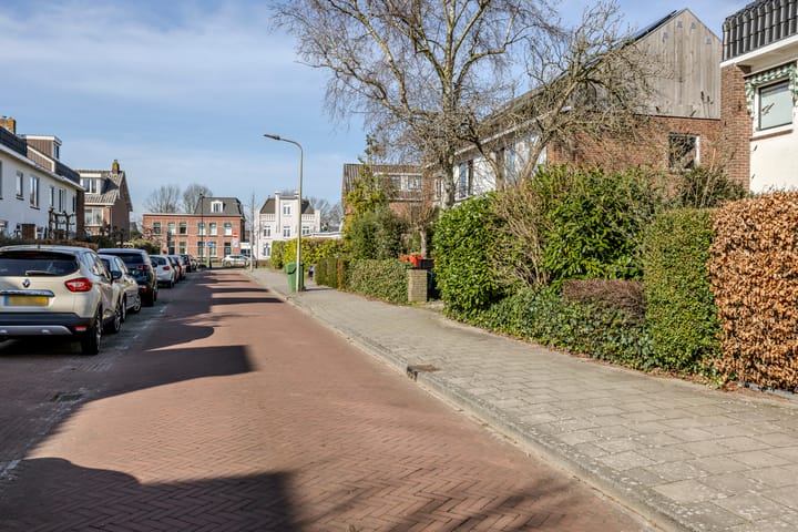 Photo 50 of Jan Pieterszoon Coenstraat 9
