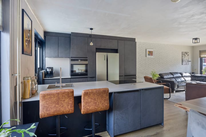 Photo 10 of Ekster 5