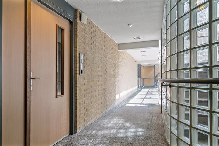 Foto 5 van Paviljoenplein 8