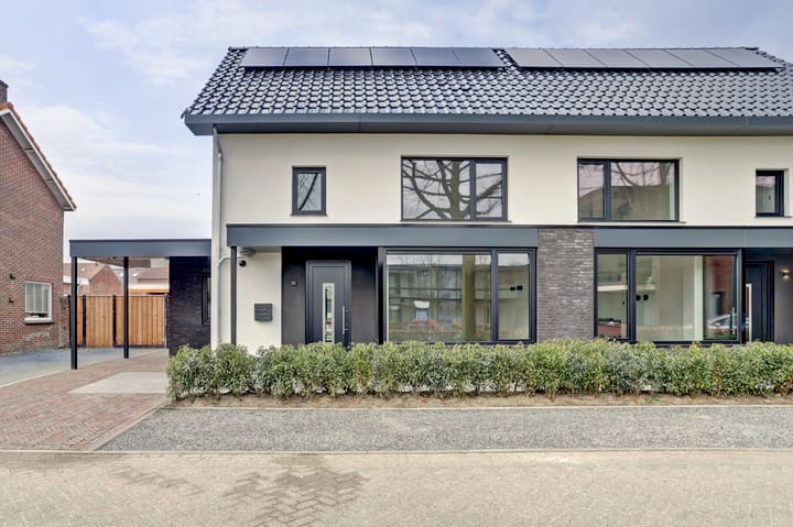 Foto 2 van Van Spreeuwelstraat 13