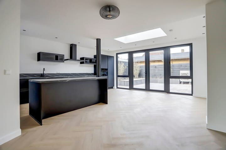 Foto 7 van Van Spreeuwelstraat 13