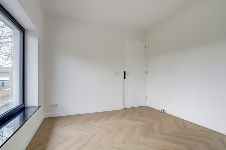 Foto 21 van Van Spreeuwelstraat 13