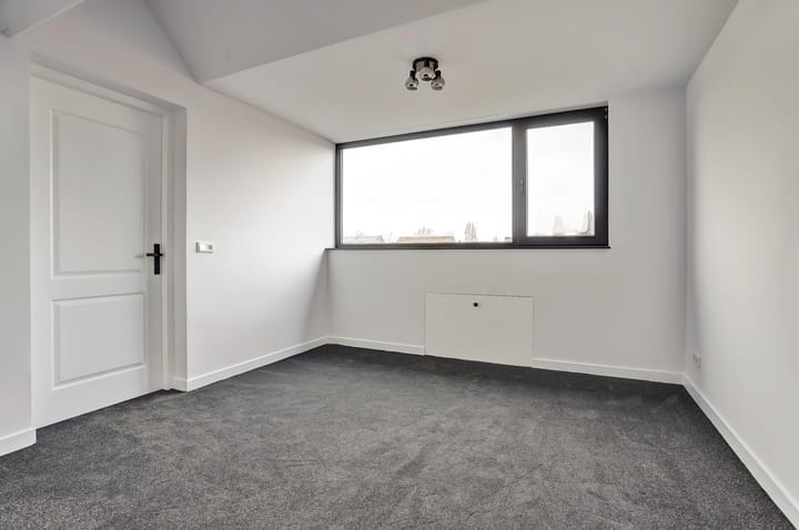 Foto 30 van Van Spreeuwelstraat 13