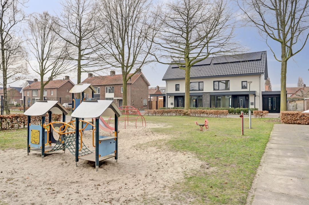 Foto 37 van Van Spreeuwelstraat 13