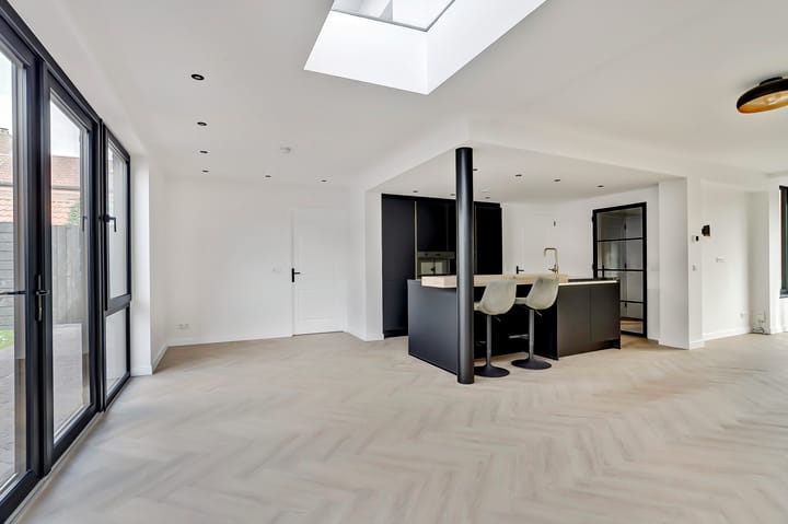 Foto 9 van Van Spreeuwelstraat 15