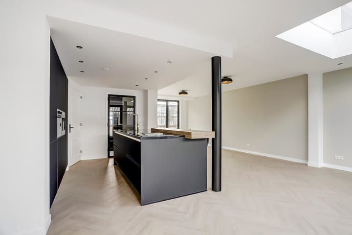 Foto 11 van Van Spreeuwelstraat 15