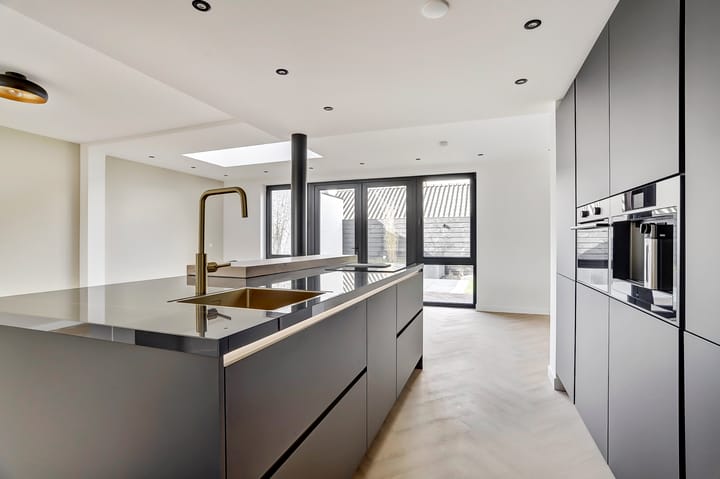 Foto 12 van Van Spreeuwelstraat 15