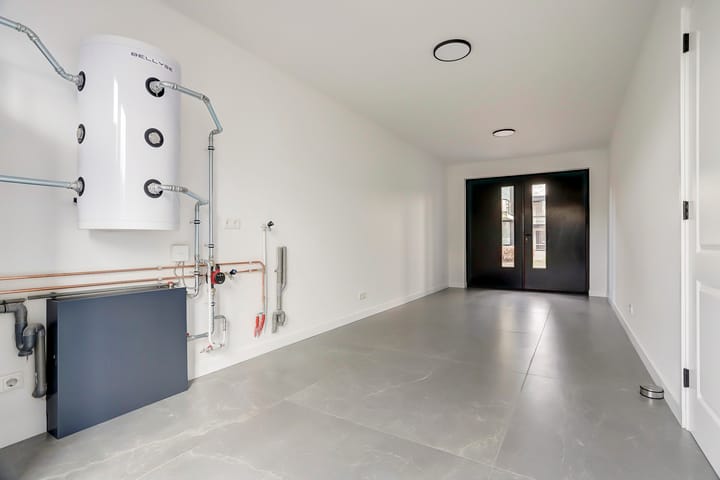 Foto 14 van Van Spreeuwelstraat 15